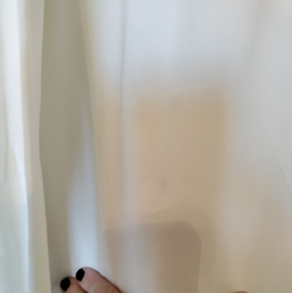 Beautiful Lulu's white dress - Picture 11 of 12